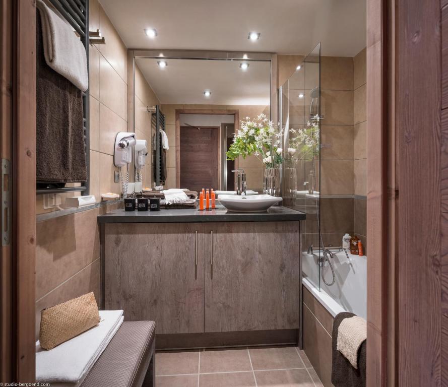 CGH Residence Boutique Le Centaure hotel pied des pistes 15