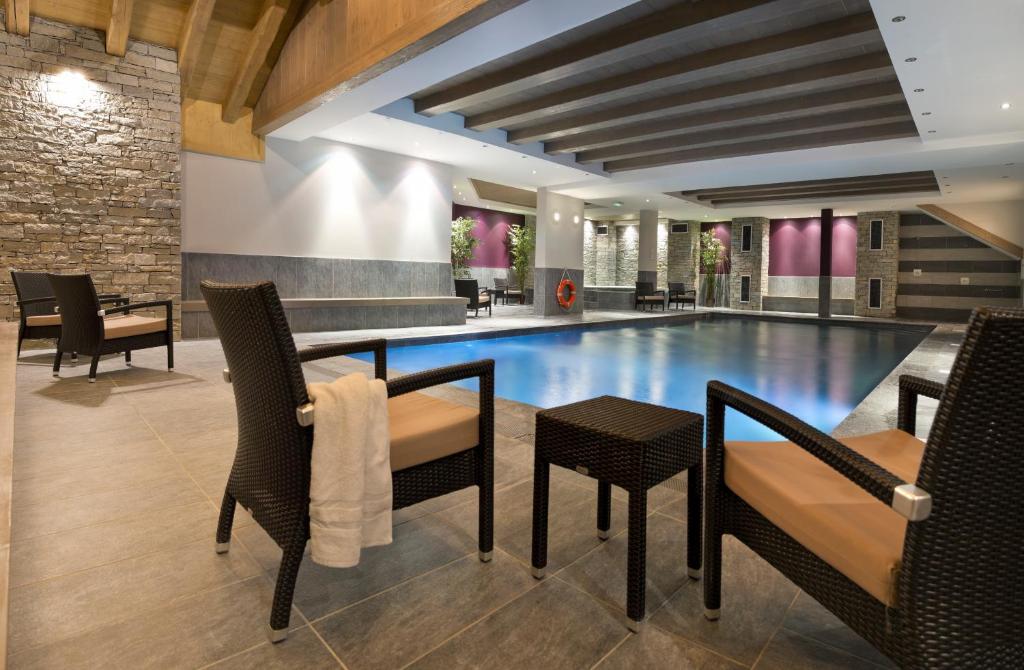 CGH Residences Spas Le Chalet des Dolines hotel pied des pistes 1