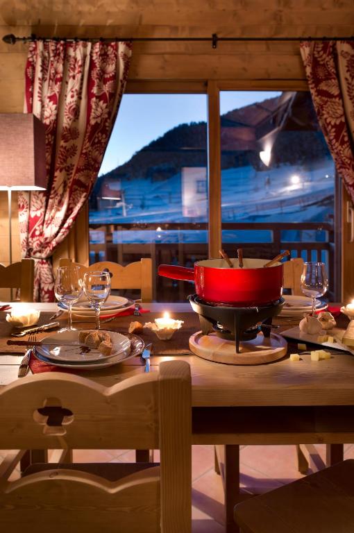 CGH Residences Spas Le Chalet des Dolines hotel pied des pistes 17