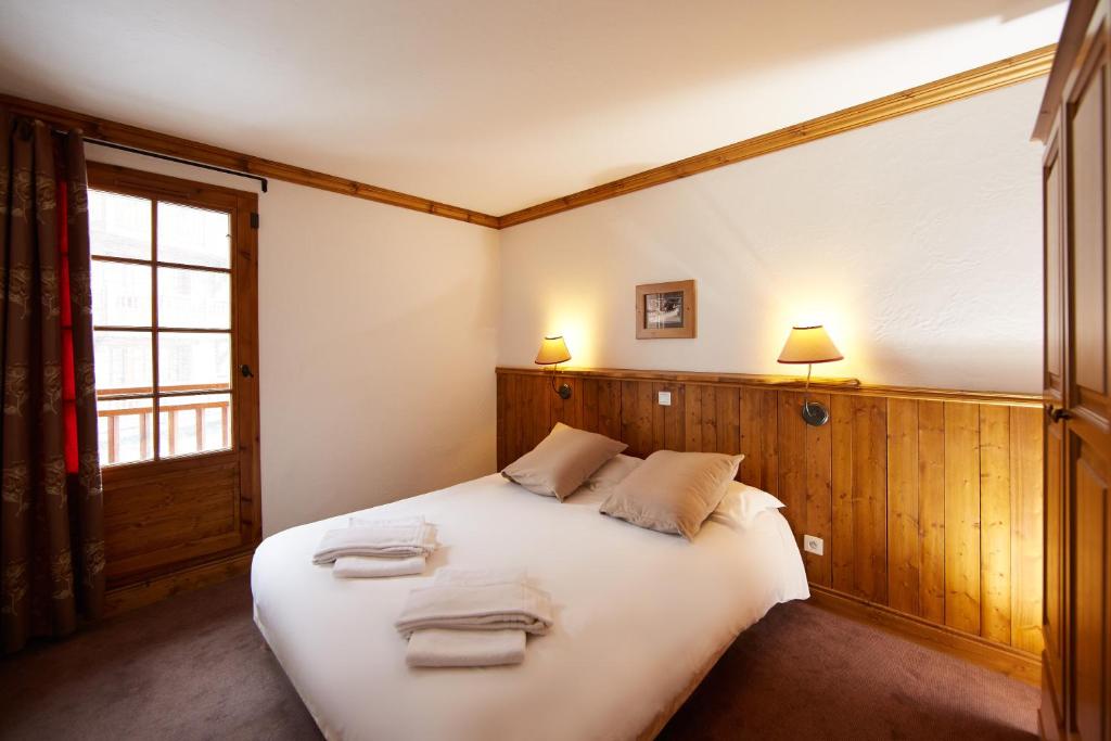 CGH Residences Spas les Chalets du Soleil Authentiques hotel pied des pistes 9