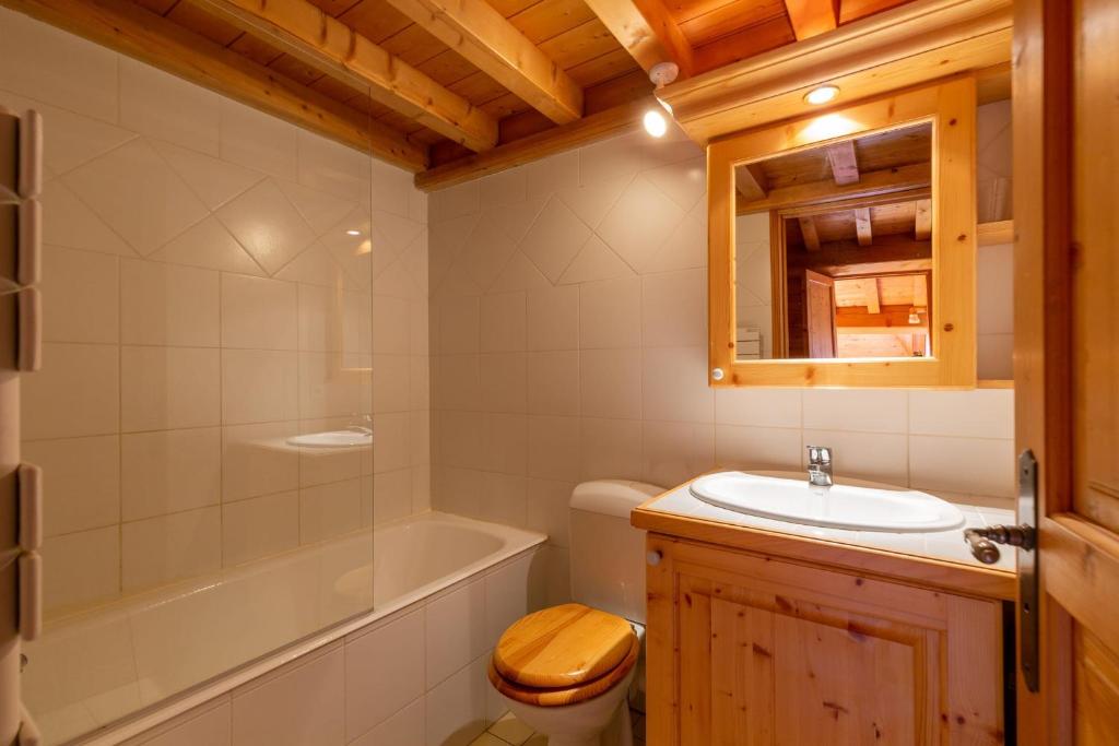 CHARMANT CHALET pres des pistes appartement pied des pistes 6