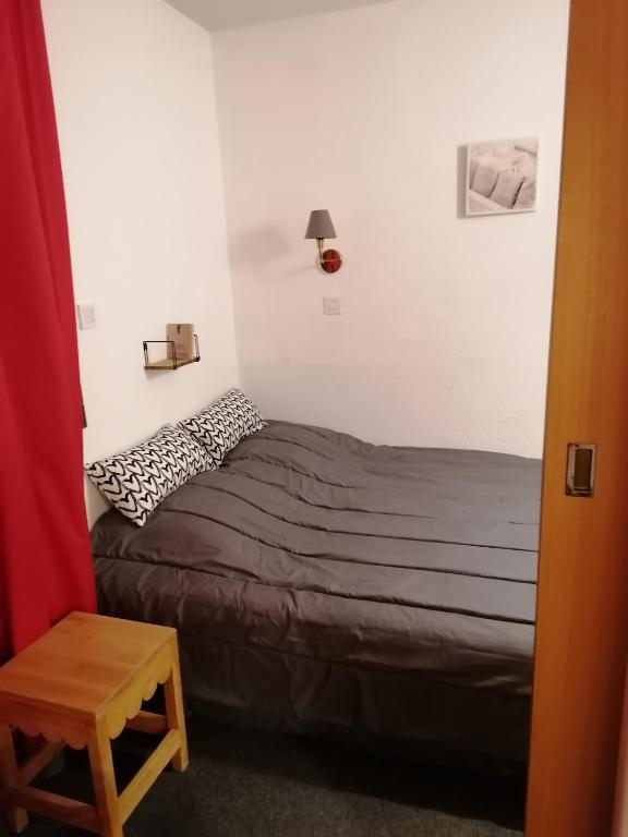 COEUR DALTAIR RISOUL 1850 Appartement T2 confortable skis aux pieds a 300 m centre appartement pied des pistes 7