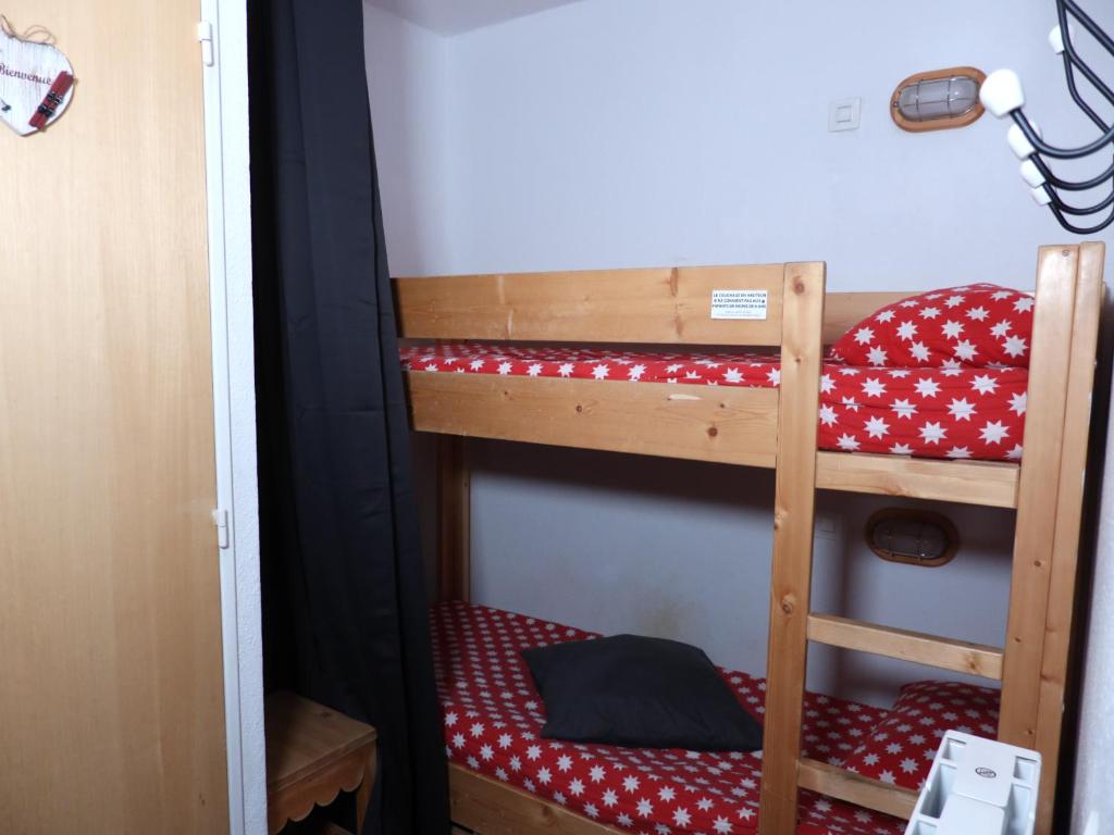 COEUR DALTAIR RISOUL 1850 Appartement T2 confortable skis aux pieds a 300 m centre appartement pied des pistes 9