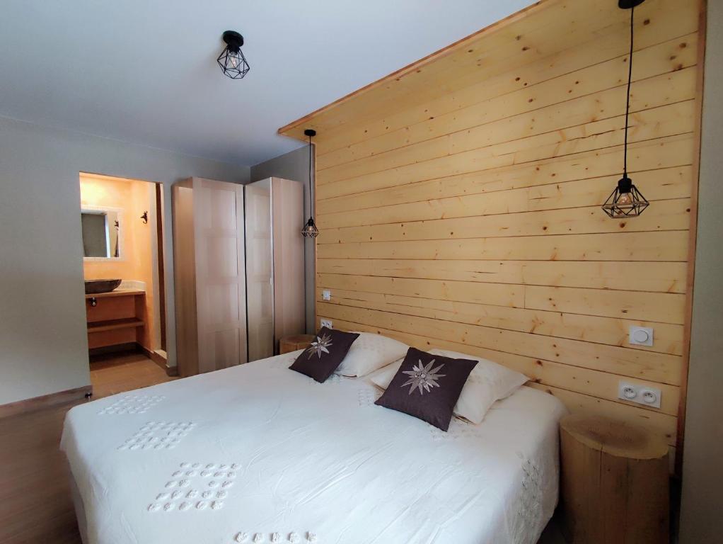 COSY EDEN SKI Luxueux appartement T4 skis aux pieds a Tignes 2100 appartement pied des pistes 1