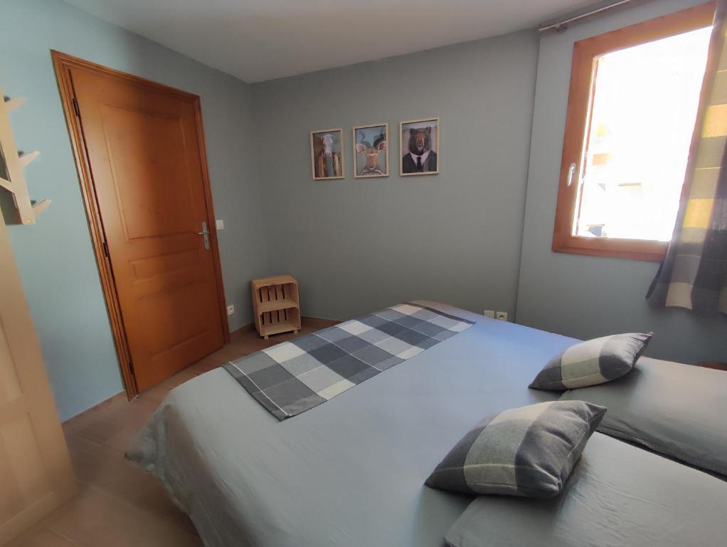 COSY EDEN SKI Luxueux appartement T4 skis aux pieds a Tignes 2100 appartement pied des pistes 15