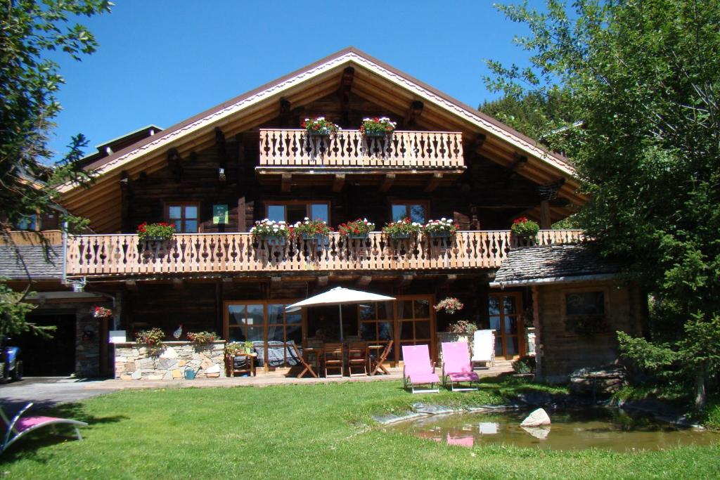 Chalet 13 personnes Le Vanvolet gite pied des pistes
