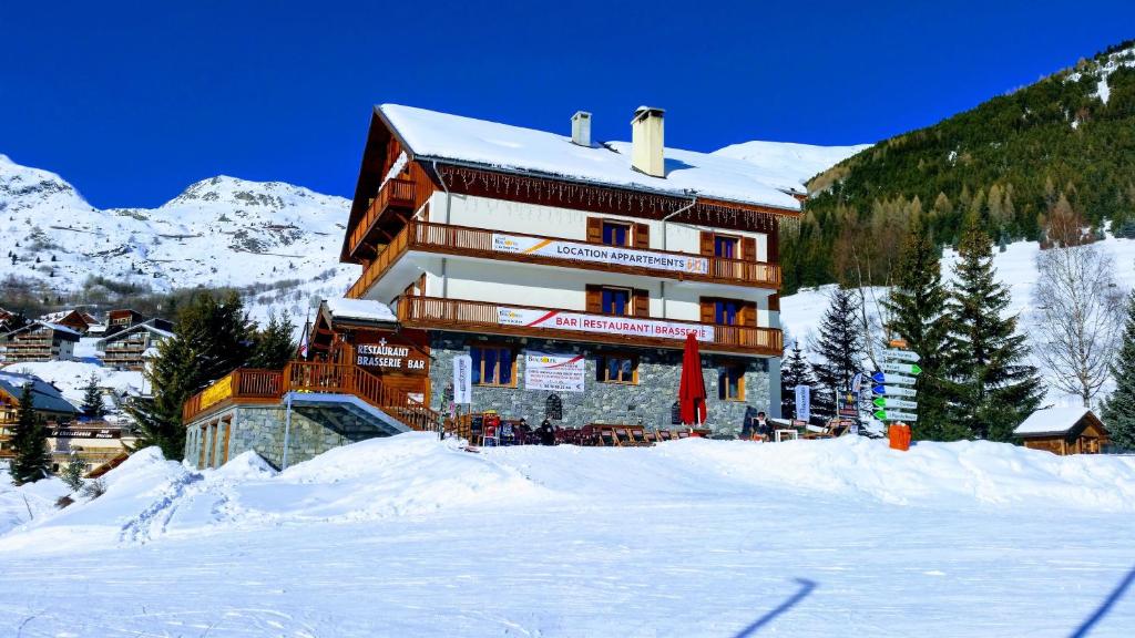 Chalet Beausoleil 4 etoiles prestige au pied des pistes de ski appartement pied des pistes 3