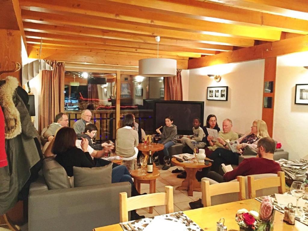 Chalet Hotel Aiguille Blanche Logis hotel pied des pistes 15