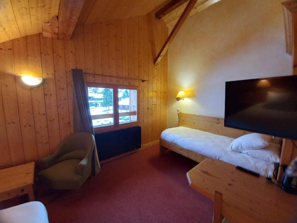 Chalet Hotel Le Mont Bisanne hotel pied des pistes 4