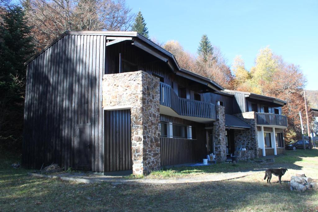 Chalet Hotel Les Marmottes 2 etoiles NN hotel pied des pistes 5