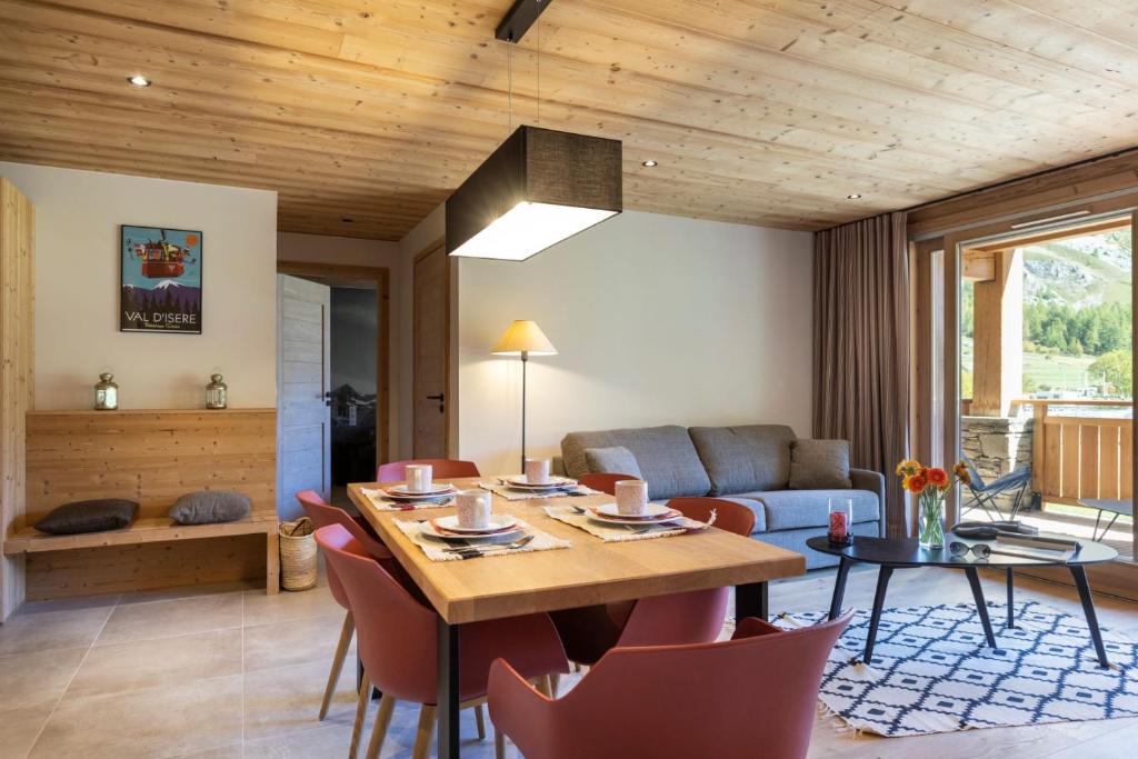 Chalet Hotelier LES EQUINOXES VAL DISERE appartement pied des pistes 3
