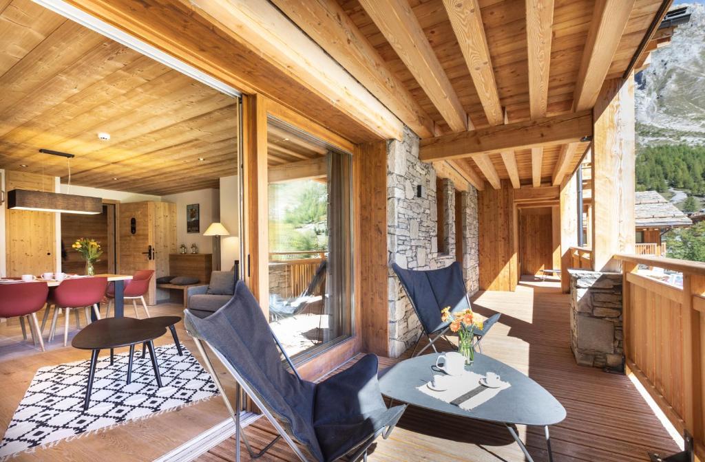 Chalet Hotelier LES EQUINOXES VAL DISERE appartement pied des pistes