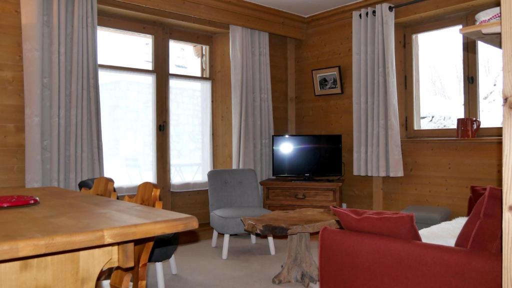 Chalet Les Alpes appartement pied des pistes 13