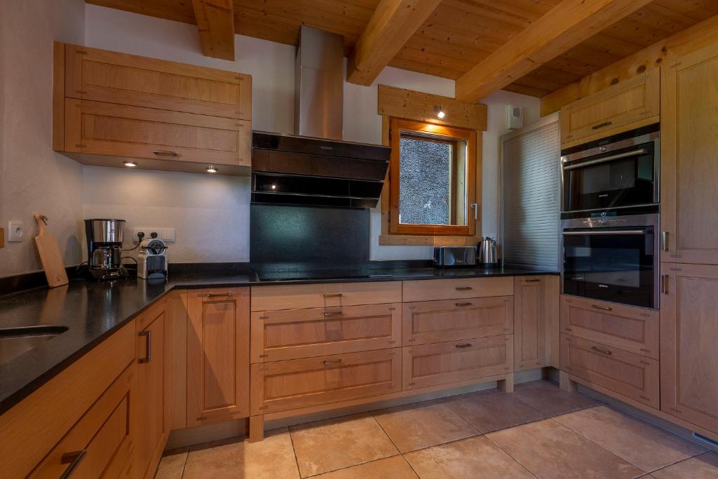 Chalet Les Bognettes 10 personnes chalet pied des pistes 14
