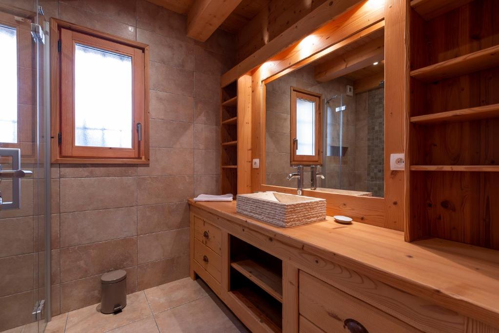 Chalet Les Bognettes 10 personnes chalet pied des pistes 19