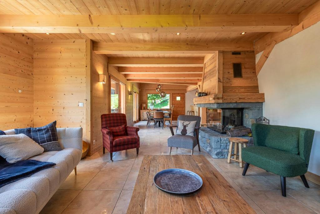 Chalet Les Bognettes 10 personnes chalet pied des pistes