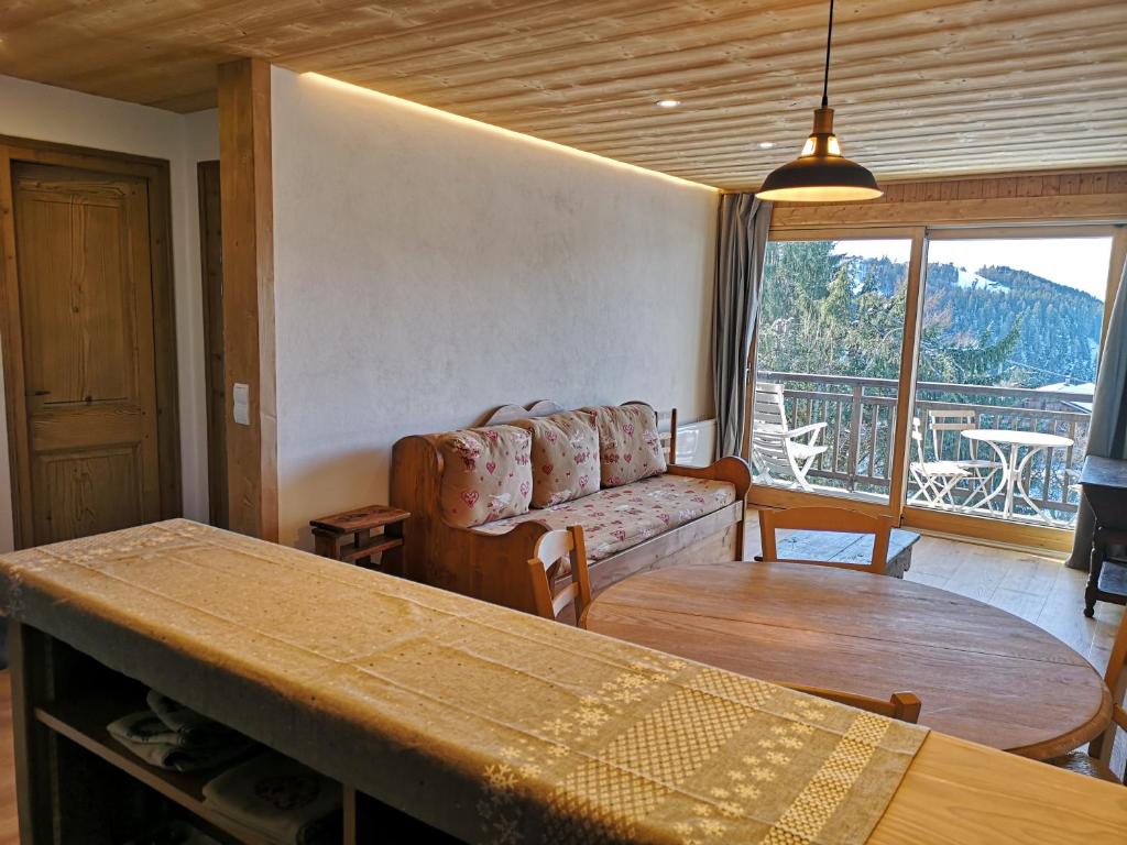 Chalet Les Combes appartement pied des pistes 9