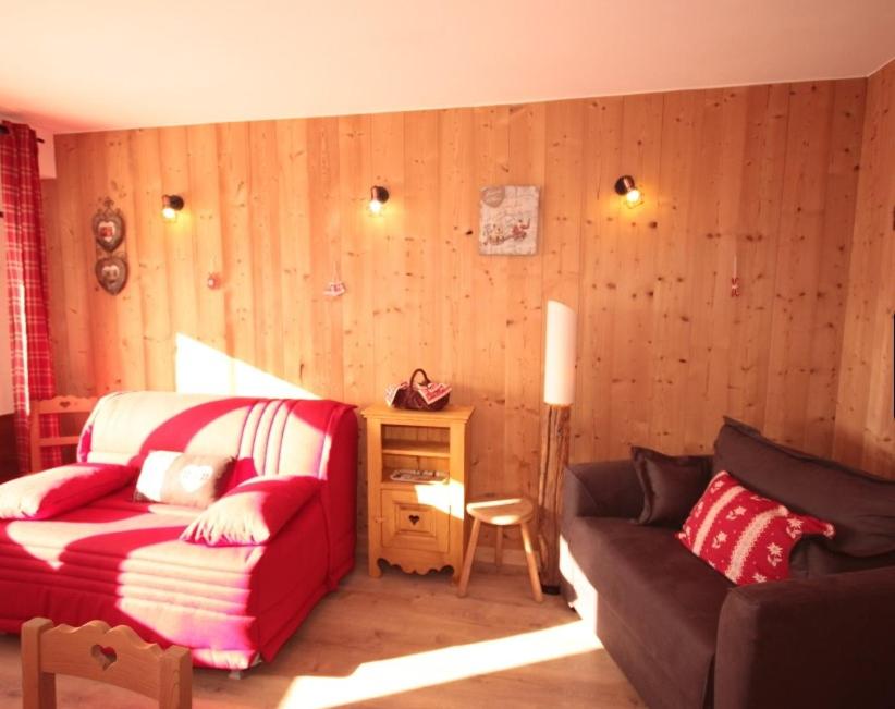 Chalet Les Myrtilles aux Saisies appartement pied des pistes 1
