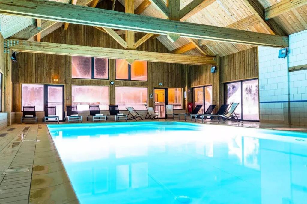 Chalet MOKI acces piscine sauna gite pied des pistes 12