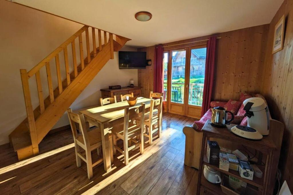 Chalet MOKI acces piscine sauna gite pied des pistes 2