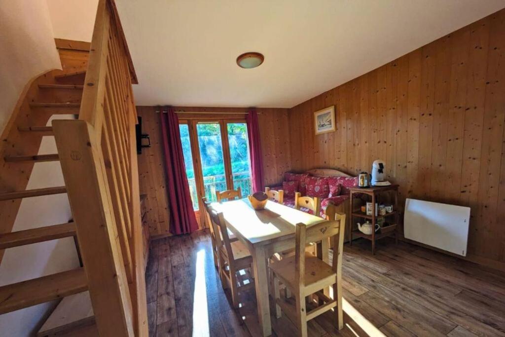 Chalet MOKI acces piscine sauna gite pied des pistes 4