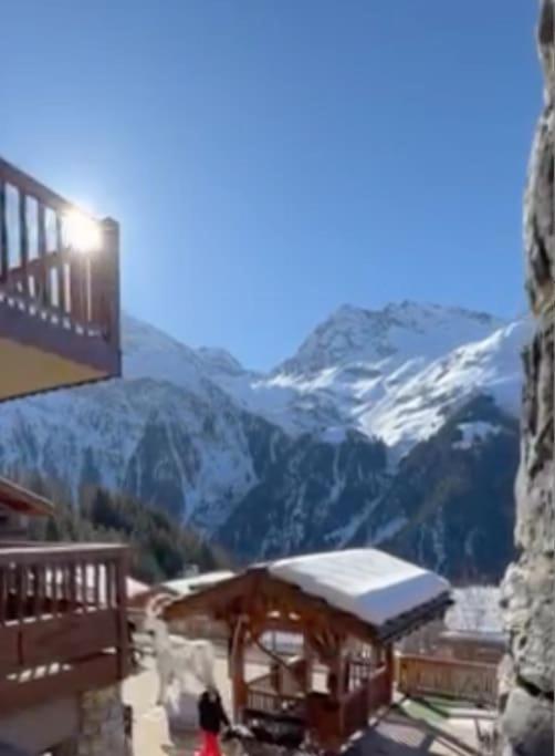 Chalet Meleze skis aux pieds Alpes Sainte Foy station 1550 chalet pied des pistes 17