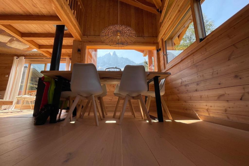 Chalet Mitoyen pour 8 avec BALCON et JARDIN chalet pied des pistes 5