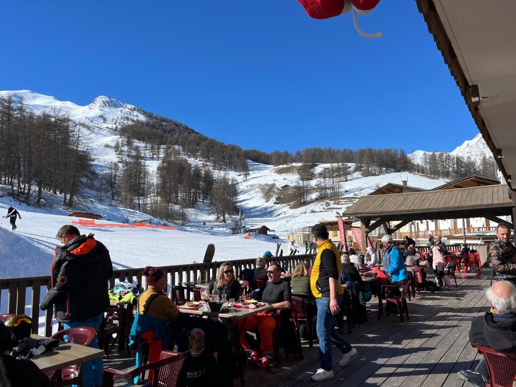 Chalet Sainte Anne hotel pied des pistes 14