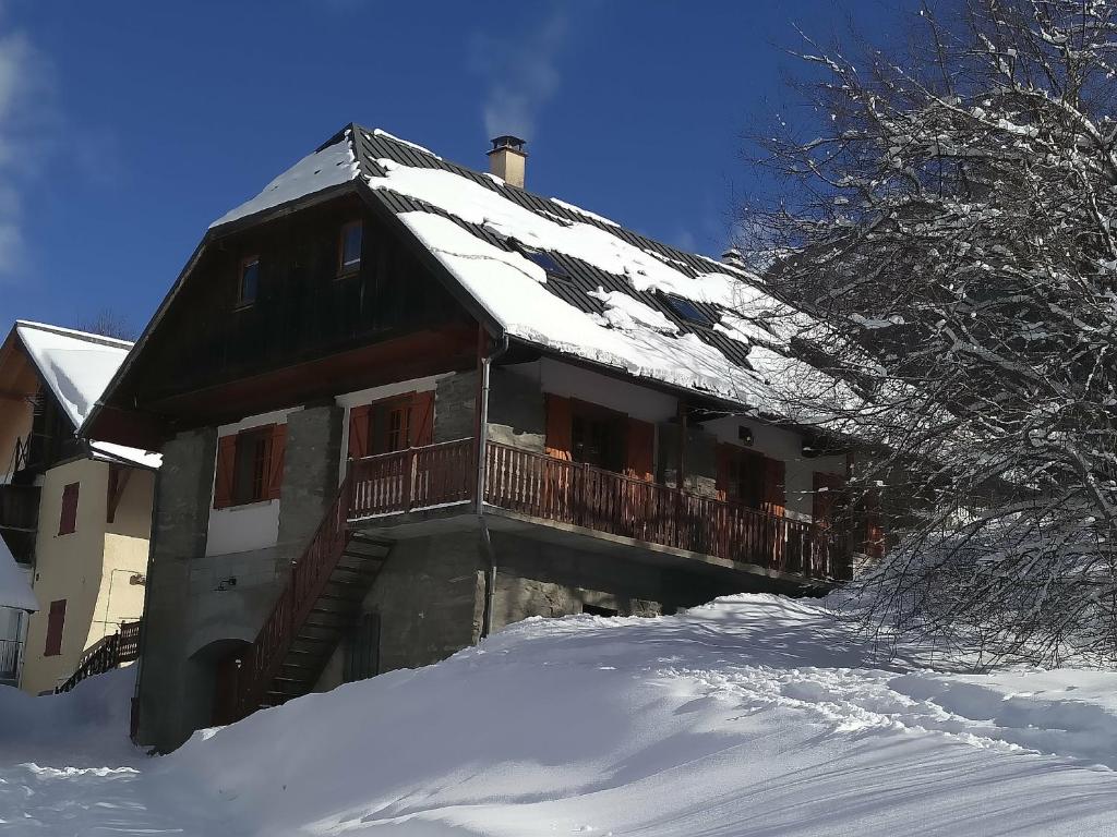 Chalet Savoiage chalet pied des pistes
