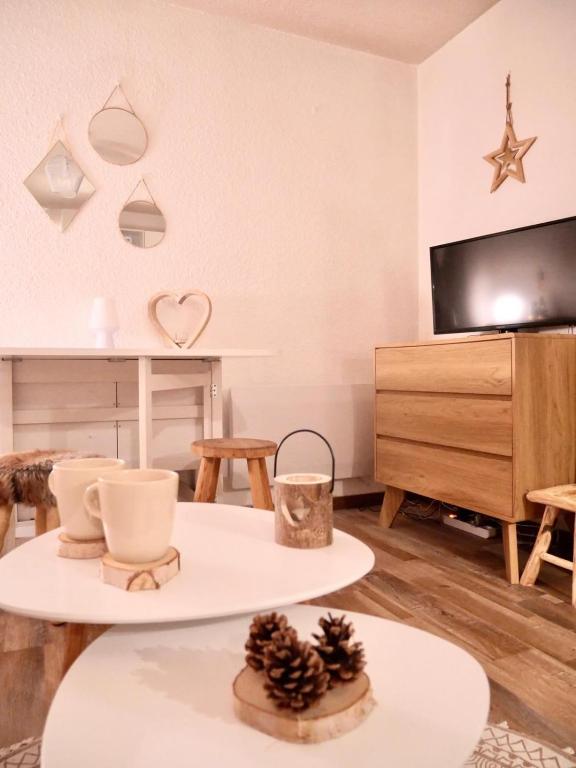 Chalet Style Studio Near The Slopes appartement pied des pistes 1