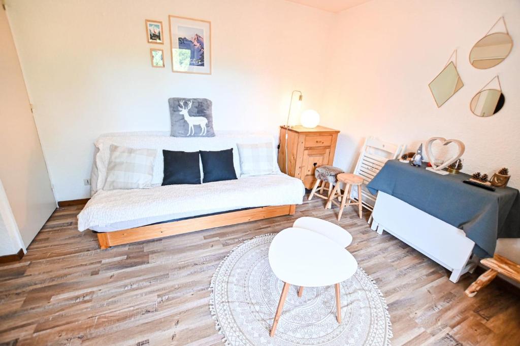 Chalet Style Studio Near The Slopes appartement pied des pistes 2