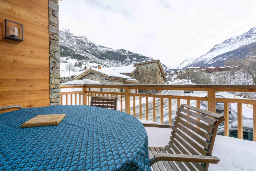 Chalet la Parrachee appartement pied des pistes 12