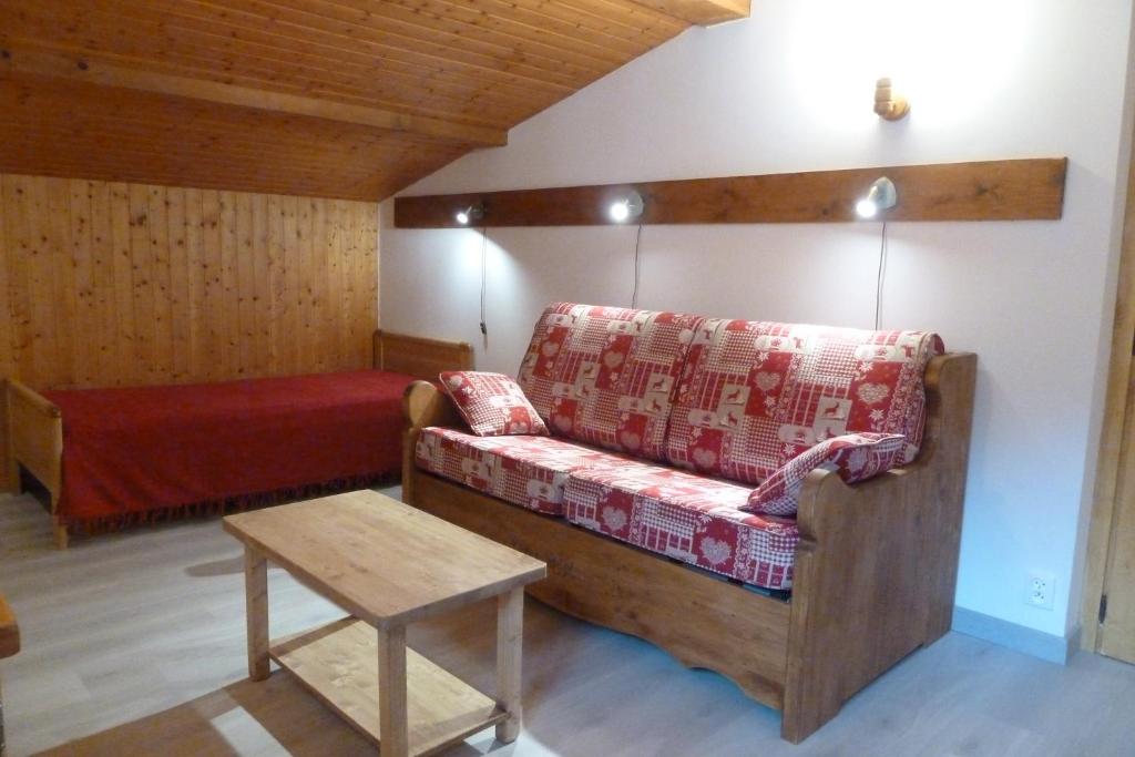 Chalet les Arcosses appartement pied des pistes 12