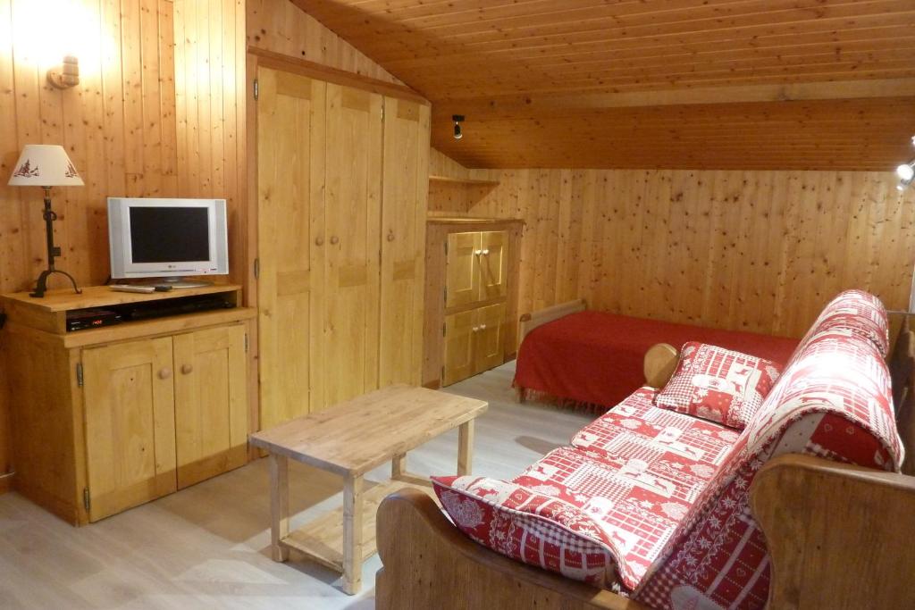 Chalet les Arcosses appartement pied des pistes 3