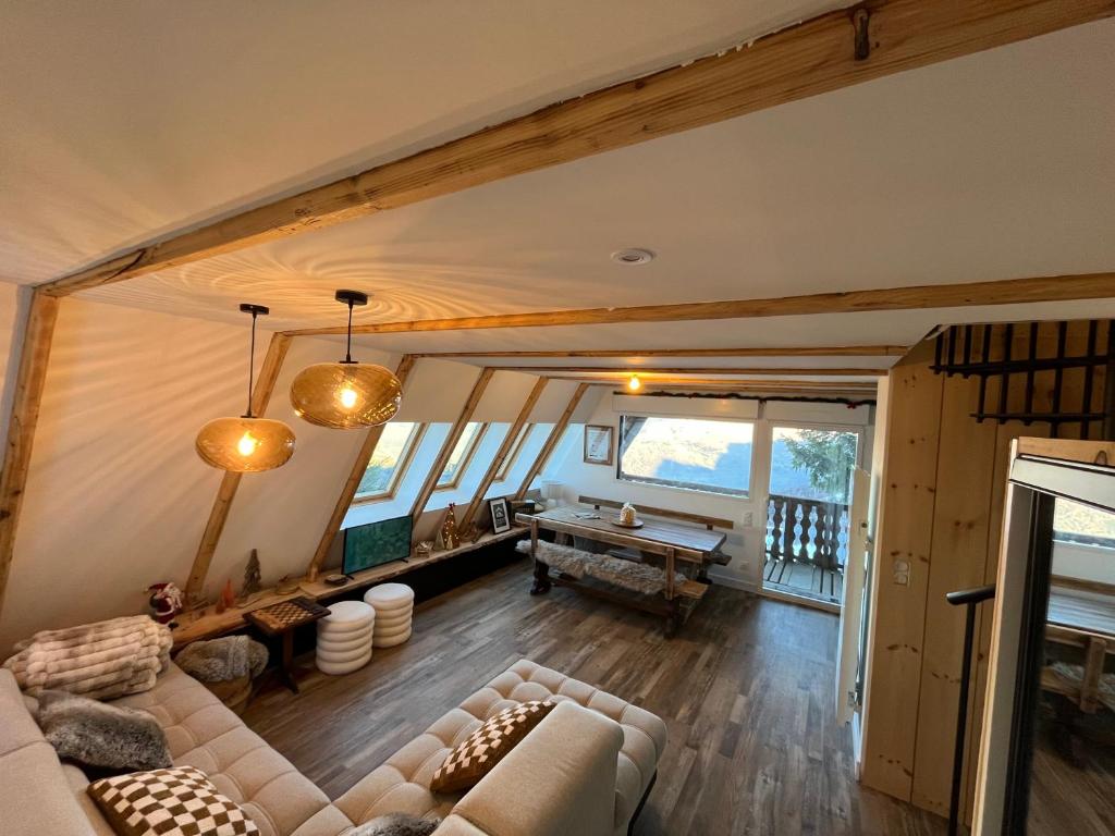 Chalet moderne classe 4 etoiles a St Lary En altitude 100m des pistes chalet pied des pistes
