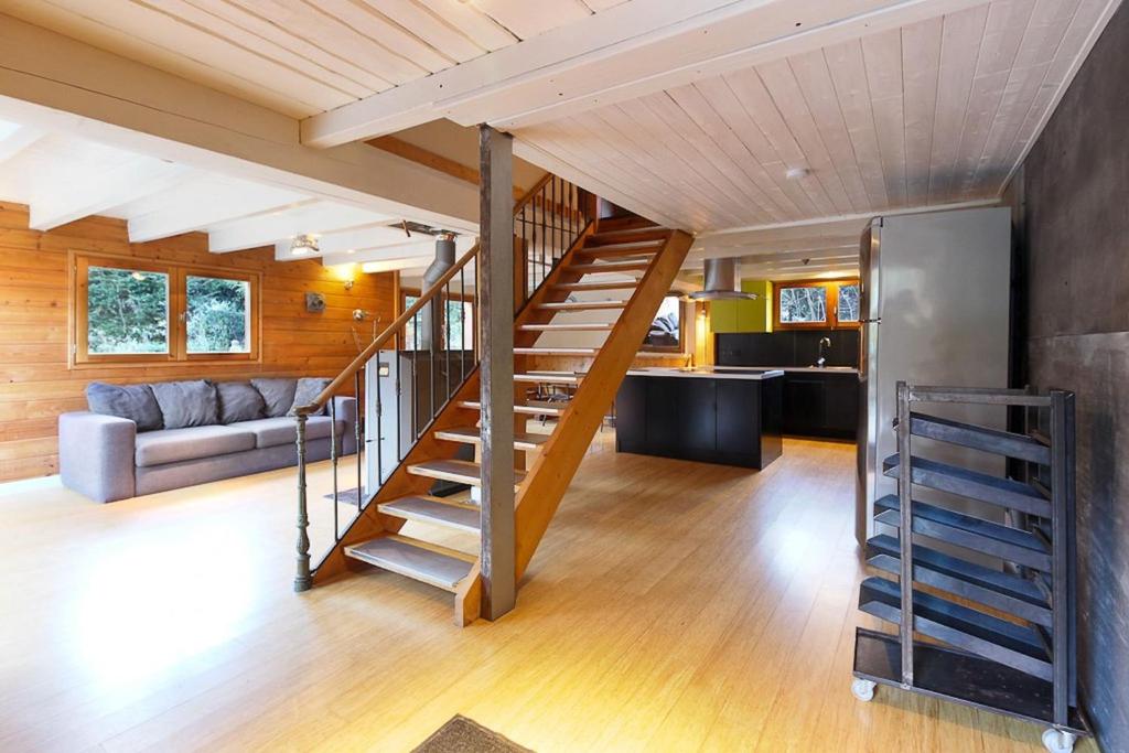 Chalet of the 5 Chardons ski in ski out chalet pied des pistes 14