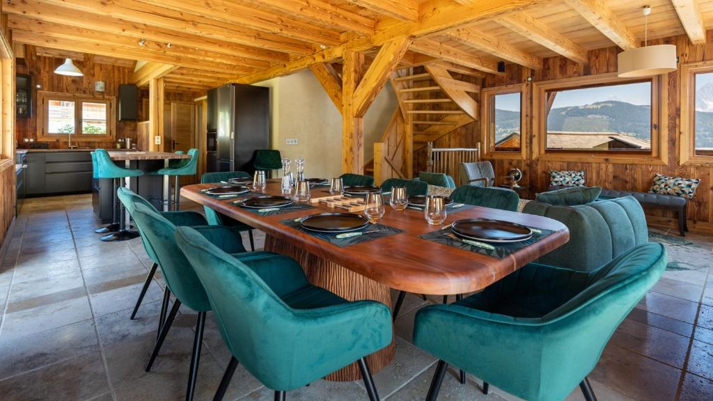 Chalet sur les pistes aux Communailles face au Mont BIanc chalet pied des pistes 3