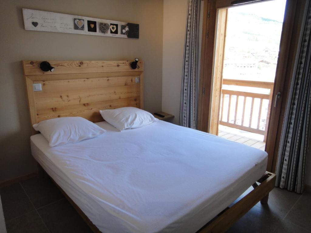 Chalet. Les Fermes de Vars appartement pied des pistes 1