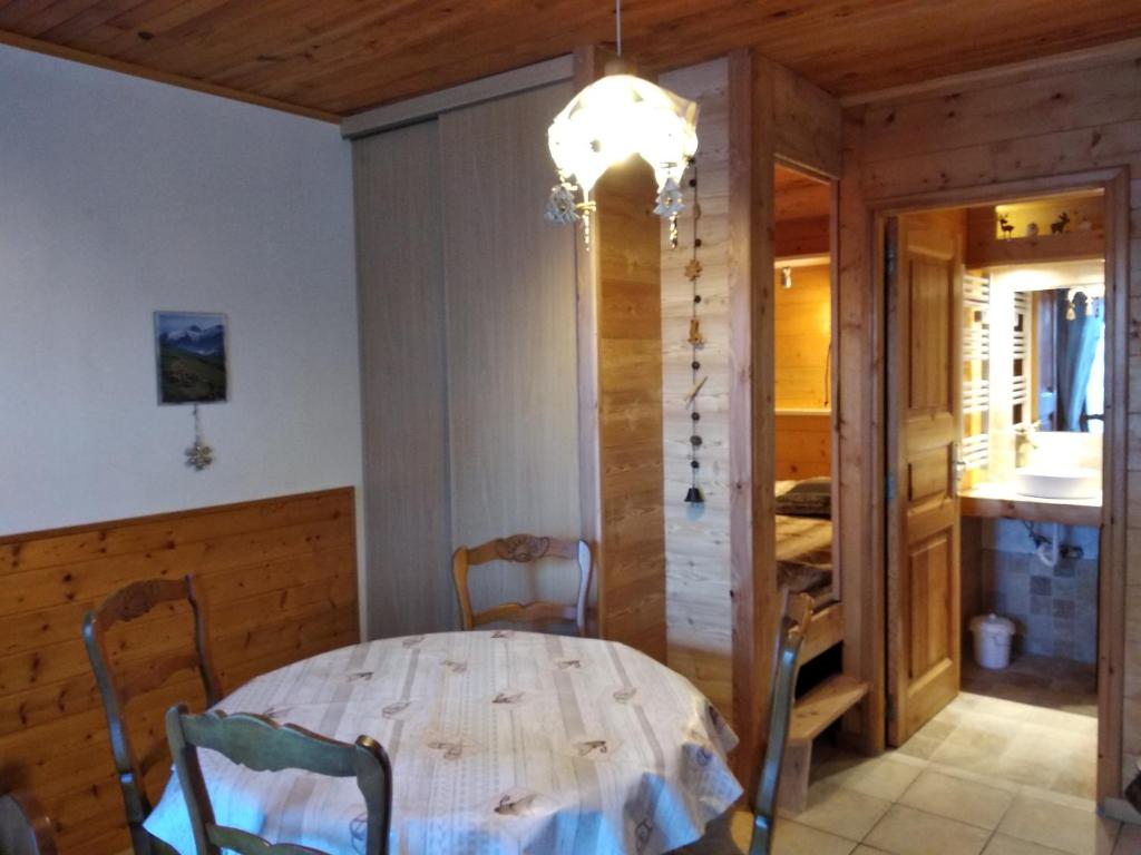 ChaletauxOrres au pied des pistes et skis aux pieds chalet pied des pistes 12