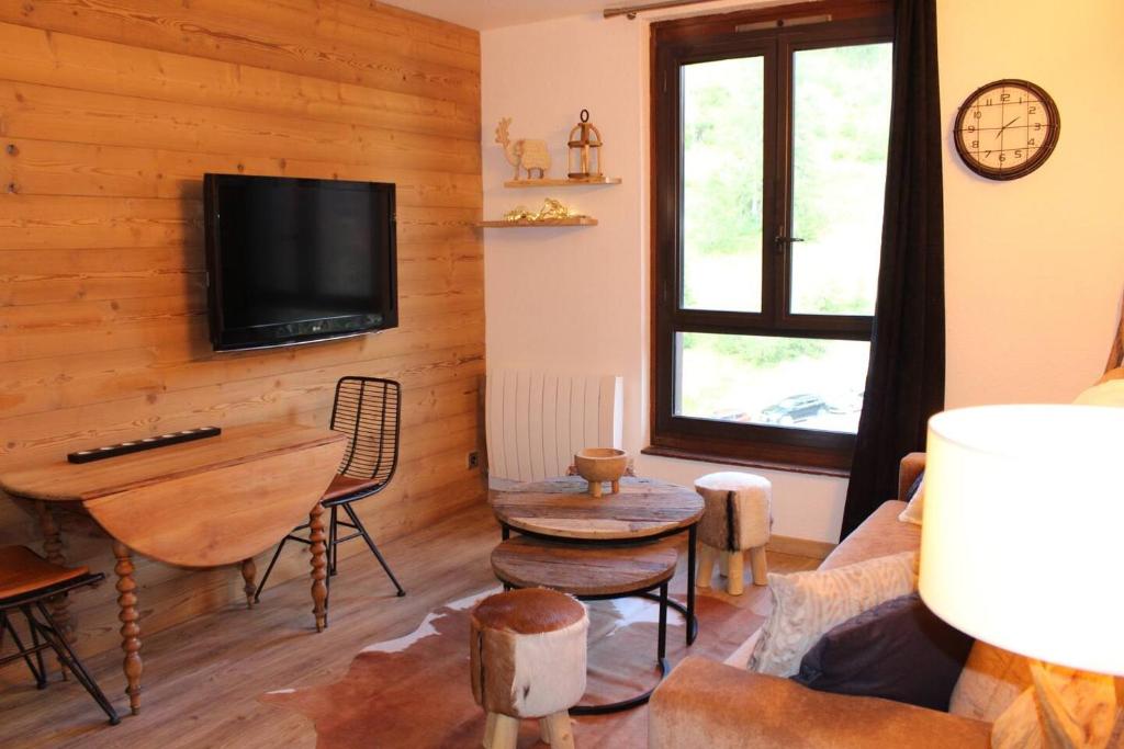 Charmant 2 pieces renove coeur station ISOLA 2000 appartement pied des pistes 4