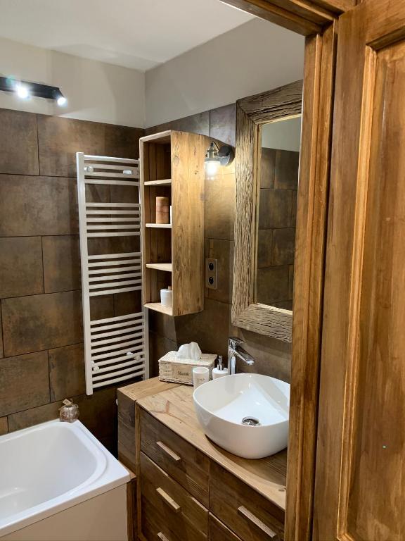 Charmant 2 pieces renove coeur station ISOLA 2000 appartement pied des pistes 7