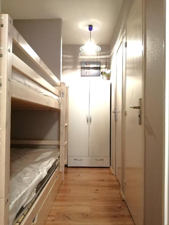 Charmant T2 hypercentre calme terrasse parking appartement pied des pistes 12