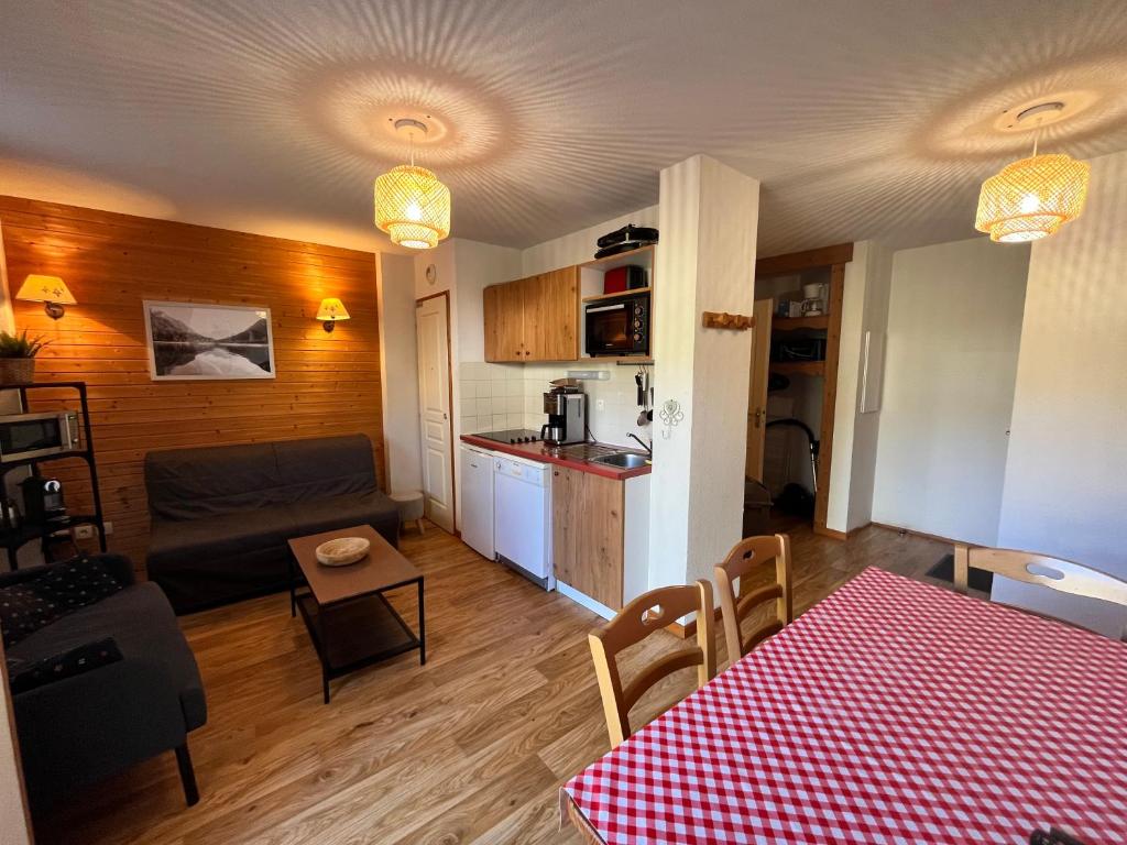 Charmant appartement confortable pour 6 personnes 40m2 pied pistes wifi parking appartement pied des pistes 7