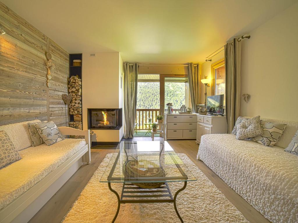 Charmant studio a Meribel avec cheminee appartement pied des pistes 1