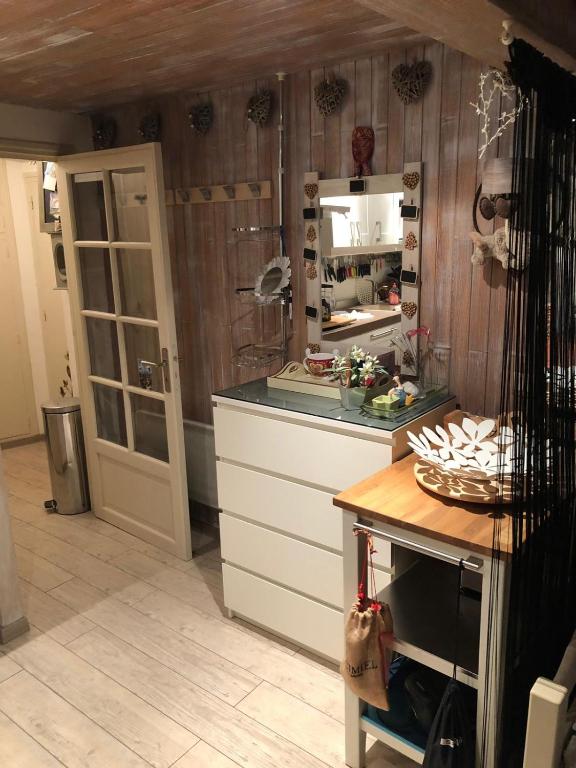 Charmant studio a Meribel avec cheminee appartement pied des pistes 15