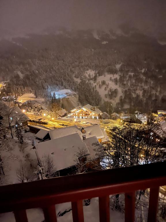 Charmant studio a Meribel avec cheminee appartement pied des pistes 18