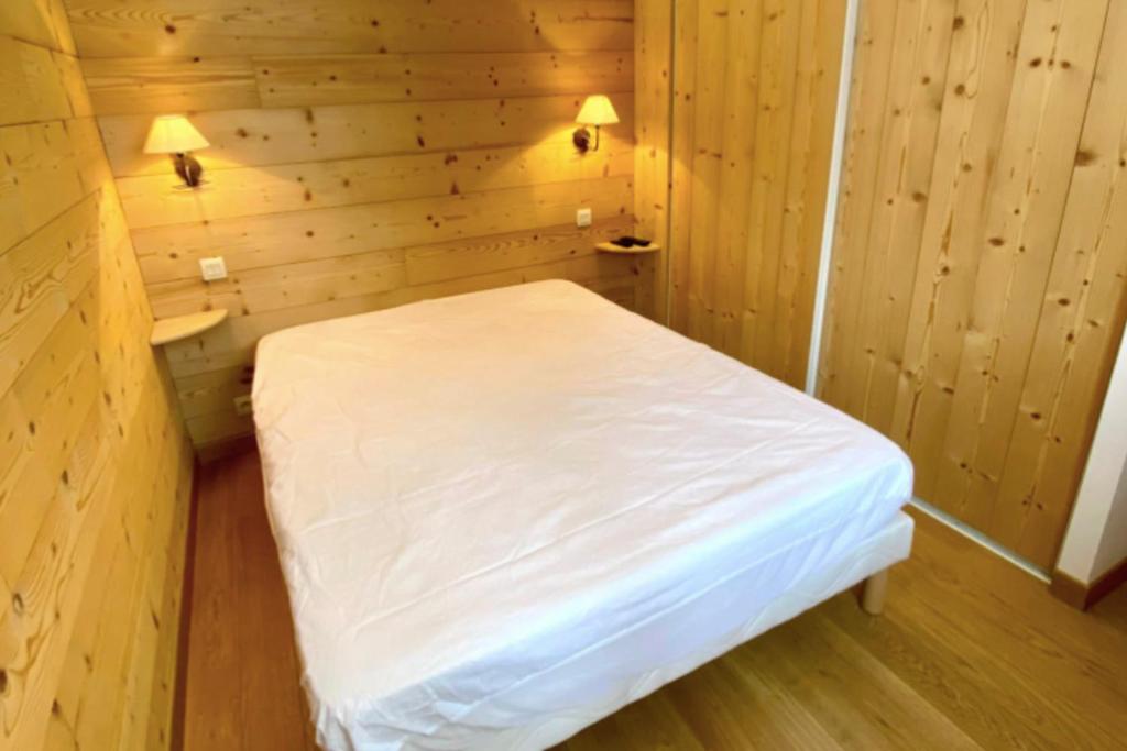 Charming Apartment With Swimming Pool appartement pied des pistes 5
