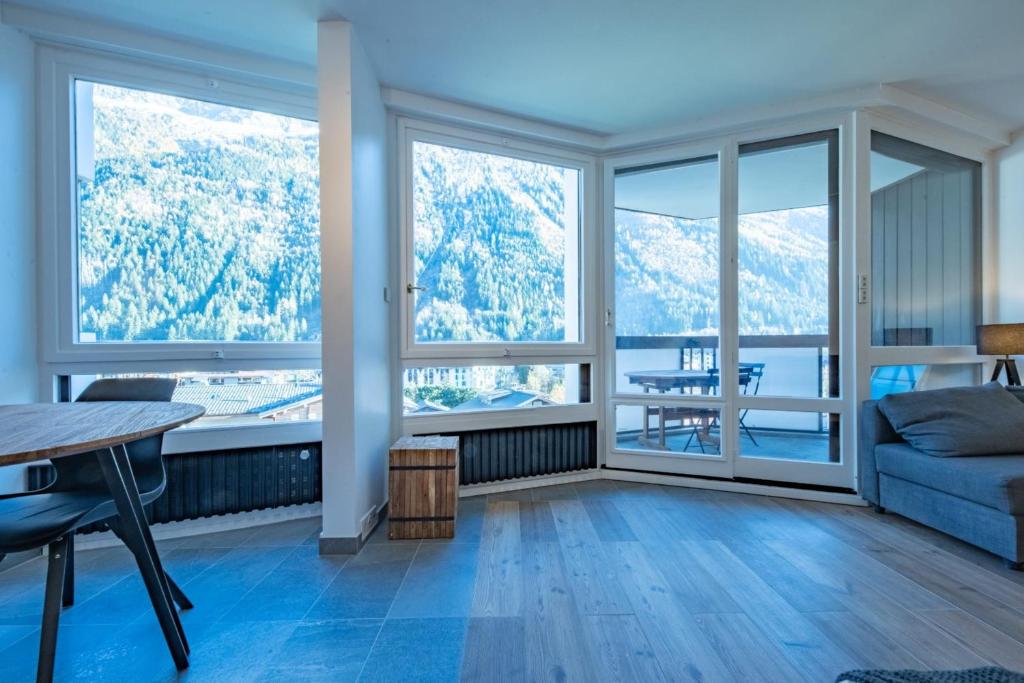Charming Studio With Balcony And View In Chamonix appartement pied des pistes 2