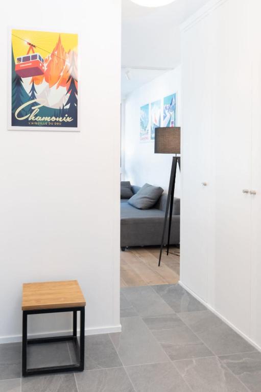 Charming Studio With Balcony And View In Chamonix appartement pied des pistes 6