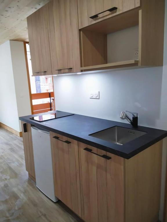 Charming Studio With Balcony appartement pied des pistes 5
